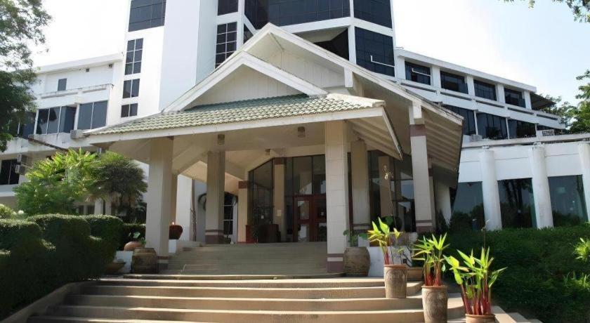 โรงแรมเบเวอร์ลี่ ฮิลล์ ปาร์ค นครสวรรค์ ภายนอก รูปภาพ