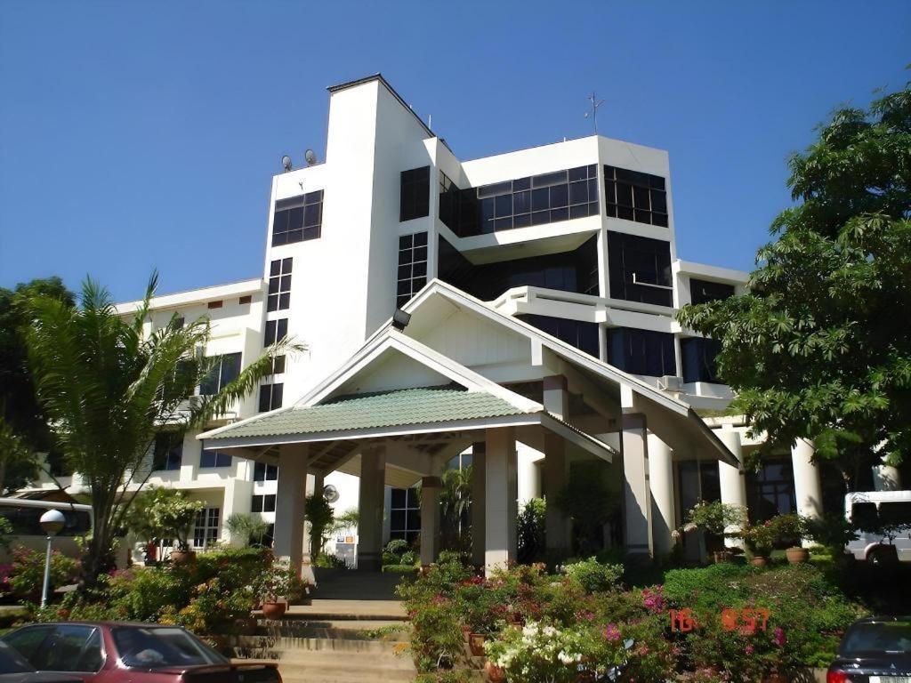โรงแรมเบเวอร์ลี่ ฮิลล์ ปาร์ค นครสวรรค์ ภายนอก รูปภาพ